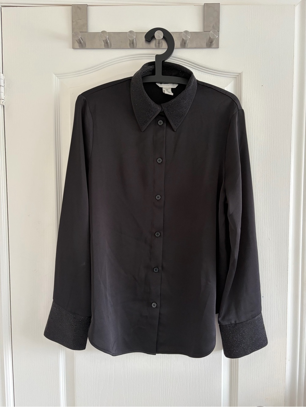 H&M Black Button-Up Dress Shirt with Textured Collar & Cuffs